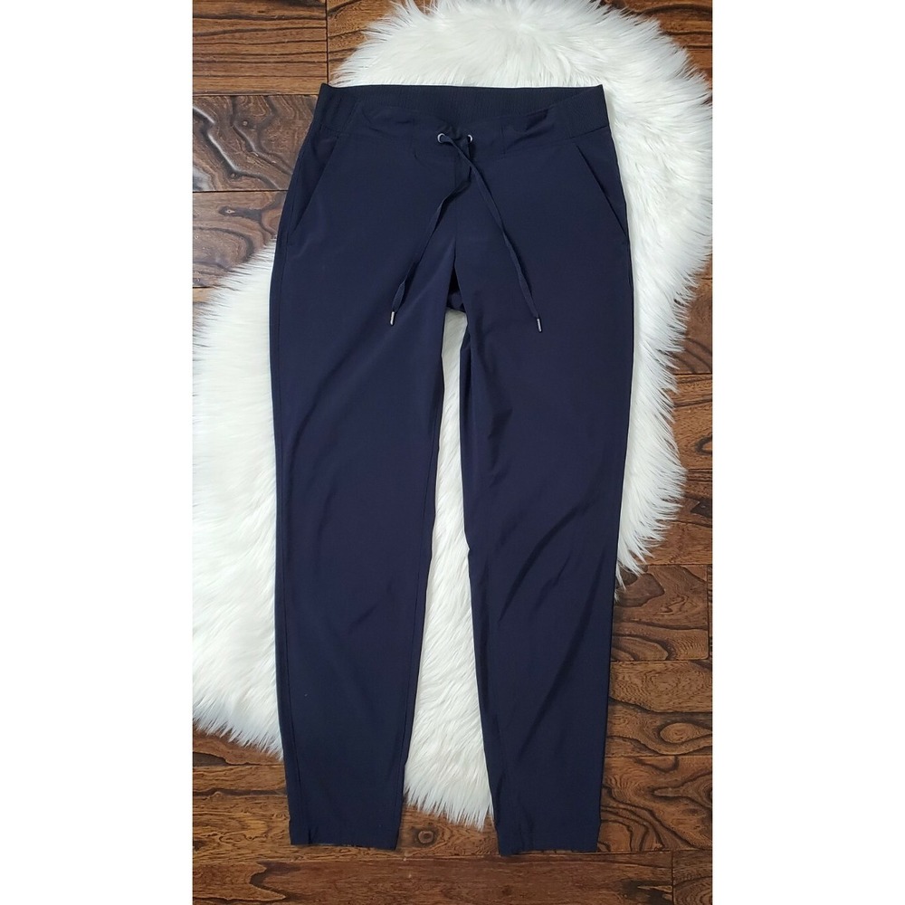 Athleta Women's Size 6 Navy Blue Tapered Leg Athletic Workout Pants
